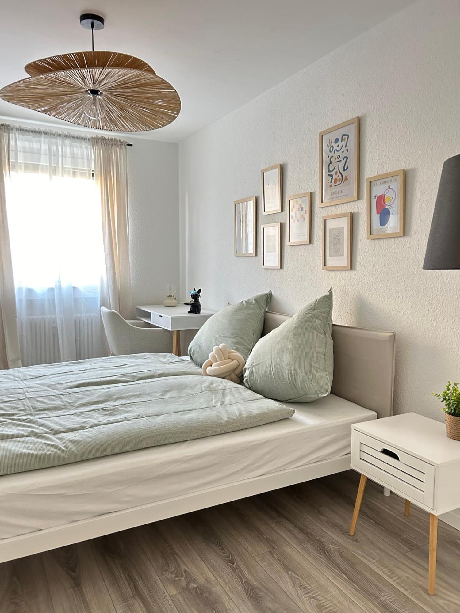 Modernes Designer-Apartment Fuer 7 Gaeste - 80Qm In Zentraler Lage, Self-Check-In Karlsruhe Luaran gambar